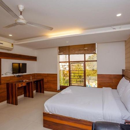 Hotel Doon Dehradun Bagian luar foto