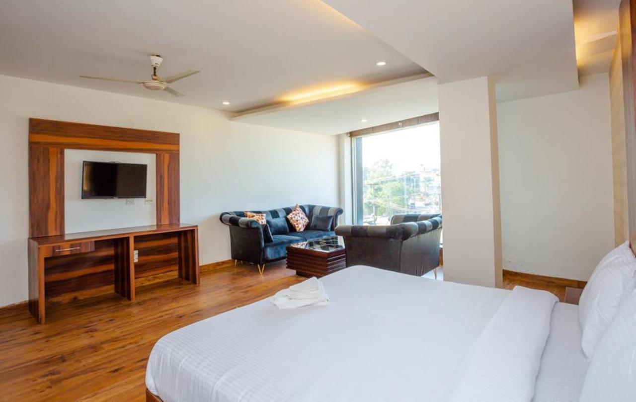 Hotel Doon Dehradun Bagian luar foto