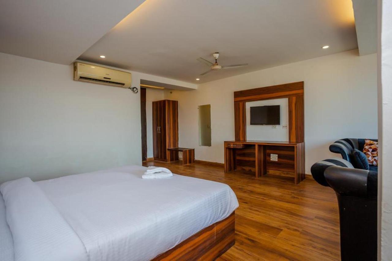 Hotel Doon Dehradun Bagian luar foto