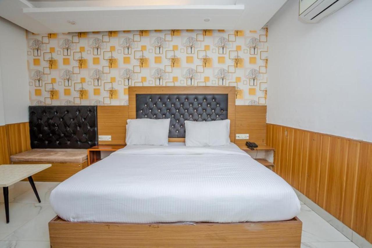 Hotel Doon Dehradun Bagian luar foto