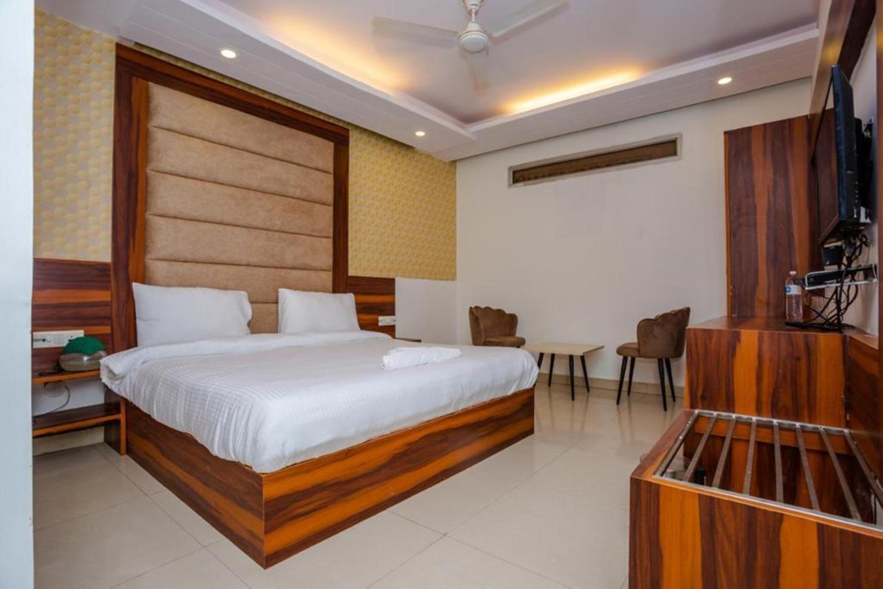 Hotel Doon Dehradun Bagian luar foto