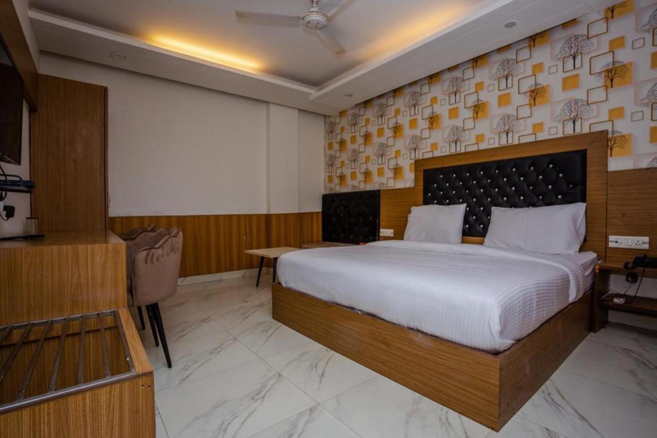 Hotel Doon Dehradun Bagian luar foto